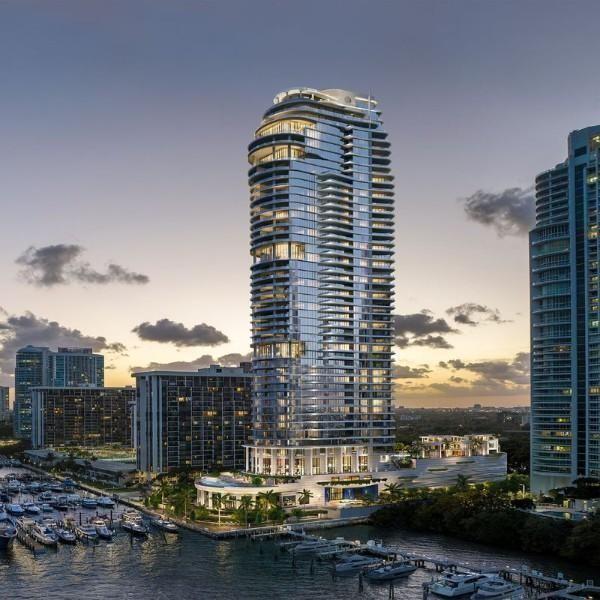 Alicia Pulido - St. Regis Residences